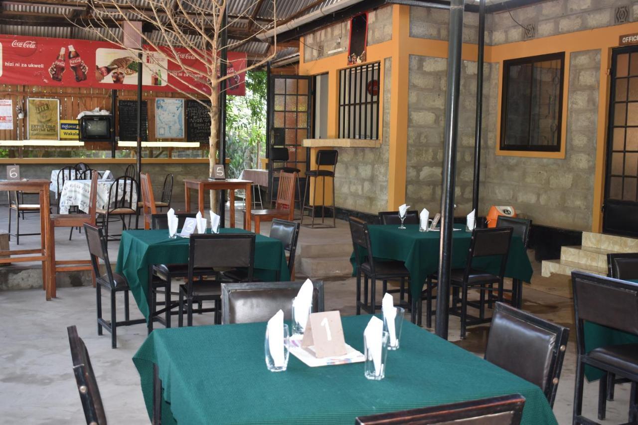 Rainbow Executive Lodge Boma la Ngombe Exterior foto